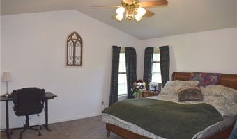 4777 Waterloo Rd, Atwater, OH 44201