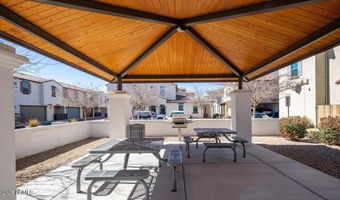 3855 S MCQUEEN Rd 21, Chandler, AZ 85286