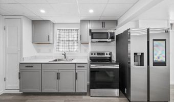 45 Chestnut St, Athol, MA 01331