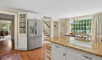 181 Meetinghouse Rd, Bedford, NH 03110