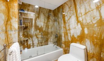 19999 E Country Club Dr 1302, Aventura, FL 33180