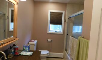 8 Tilden Rd, Danbury, CT 06810