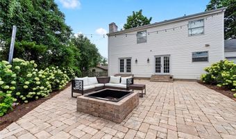 954 Chartrand Dr, Ballwin, MO 63011