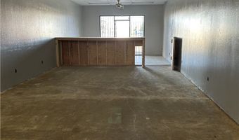 21065 Bear Valley Road 21065, Apple Valley, CA 92308