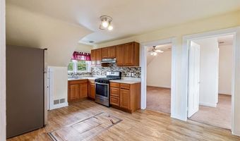 55 Hunter Ave, Newport, RI 02840