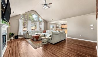 10 Allonby Cir, Bella Vista, AR 72714
