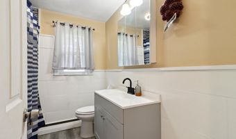 97 Castle Rd, Bristol, CT 06010