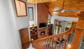 3901 N MILLWOOD Dr, Appleton, WI 54913
