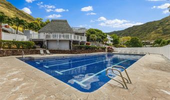 1172 Wainiha St A, Honolulu, HI 96825