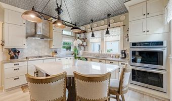 804 S Jackson St, Auburn, IN 46706