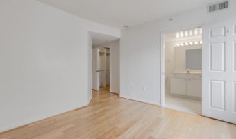 3835 9TH St N #1001W, Arlington, VA 22203