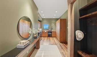 390 Hayrake Ln, Bozeman, MT 59715