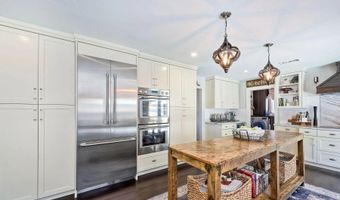 660 Via Rancho Pkwy, Escondido, CA 92029