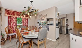 1707 Sunset Dr, Augusta, KS 67010