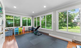 5121 BALTAN Rd, Bethesda, MD 20816