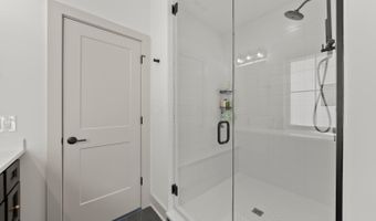 2899 Katmai Dr A, Columbus, OH 43228
