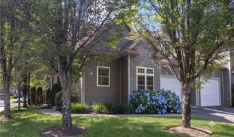 315 Old River Rd 6, Lincoln, RI 02838