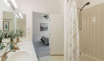 7716 EFFINGHAM Sq, Alexandria, VA 22315