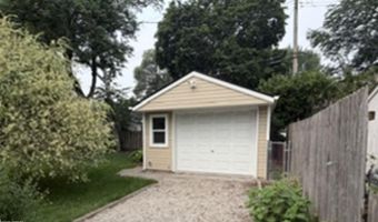 1819 Washington St, Algonac, MI 48001