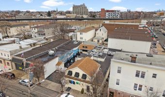 31 COTTAGE St, Bayonne, NJ 07002