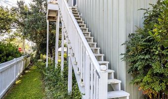 145 Saint Francis St, Biloxi, MS 39530