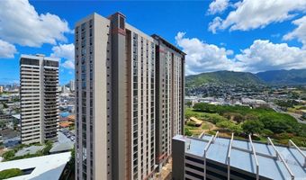 796 Isenberg St 16A, Honolulu, HI 96826