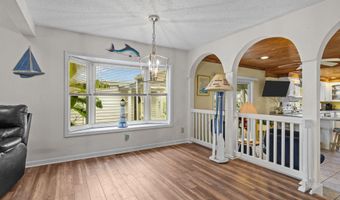 319 Old Causeway Rd, Atlantic Beach, NC 28512