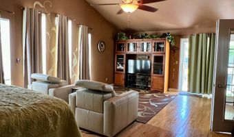 1412 S Carnation, Aurora, MO 65605