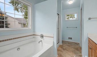 5420 Clemwood Ct SE, Ada, MI 49301