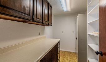 1212 PARKLAND Dr, Aztec, NM 87410