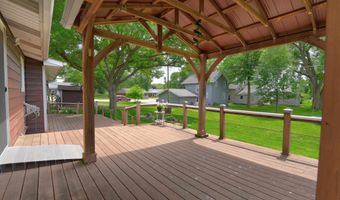 907 A Ave, Armstrong, IA 50514