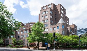 3 WASHINGTON Cir NW G2, Washington, DC 20037