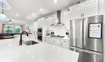 5645 DEL CORONADO Dr, Apollo Beach, FL 33572