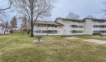 1331 W 82nd St A, Bloomington, MN 55420