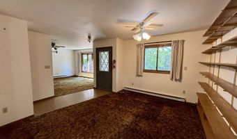 8384 N Broadway, Apple River, IL 61001
