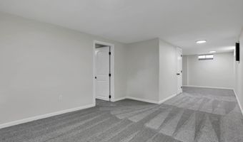 3832 Laguna Dr, Columbus, OH 43232