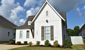 1249 FOX TAIL Ln, Opelika, AL 36801