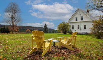 391 Bimson Dr, Barnet, VT 05821