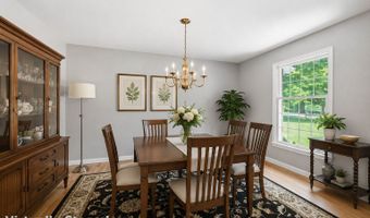 28 Wintergreen Hill Rd, Danbury, CT 06811