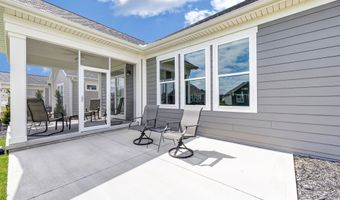 5668 N KESTREL Cir, Appleton, WI 54913