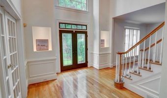 5404 Chaversham Ln, Peachtree Corners, GA 30092