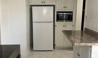 110 S Hubbard St, Alvord, TX 76225