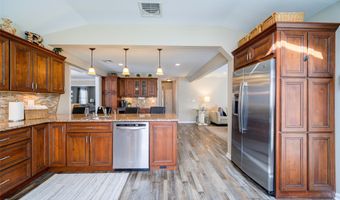 28 Haskell Ave, Airmont, NY 10901