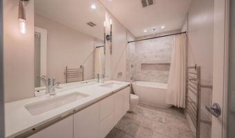 672 Greenhills Dr, Ann Arbor, MI 48105