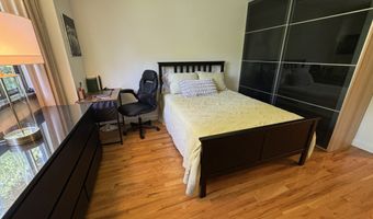 8 Scuppo Rd APT 13, Danbury, CT 06811