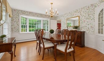 32 Thayer Farm Rd, Attleboro, MA 02703