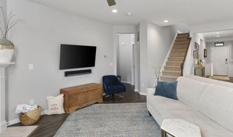 402 Henstride Ct, Ann Arbor, MI 48108