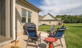 104 Wyatt Dr, Advance, NC 27006