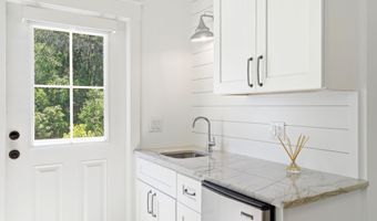 18 Three Flipper Trl, Bald Head Island, NC 28461