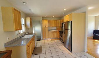 9 Wood St, Bangor, ME 04401